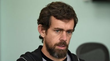 The Twitter CEO change was 'quite surprising' as there was 'no transition period': Analyst