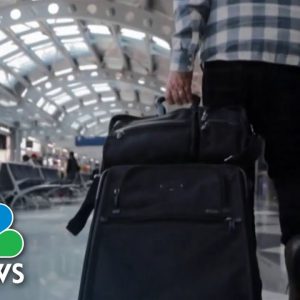 How Airports Are Keeping Up With The Increase In Travelers This Holiday Season