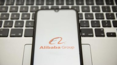 Alibaba stock dips on news that U.S. is examining its cloud unit